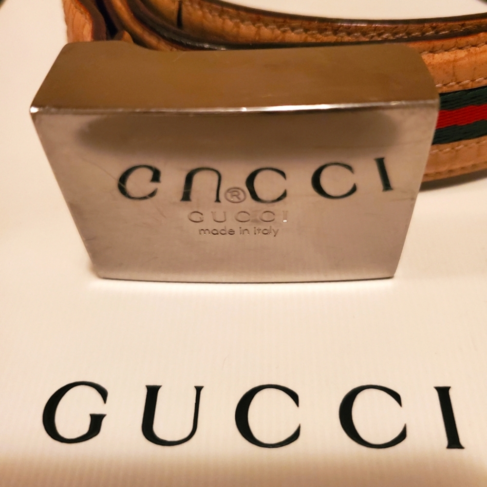 Gucci Leather & Canvas Belt 🎊 Host Pick